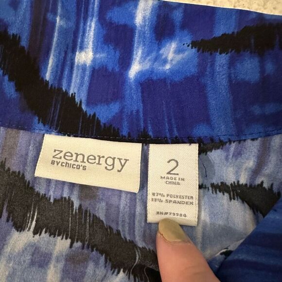 Chicos Zenergy Zipper Jacket Blue Black Pattern Size 2 (Large) EUC - Picture 8 of 13